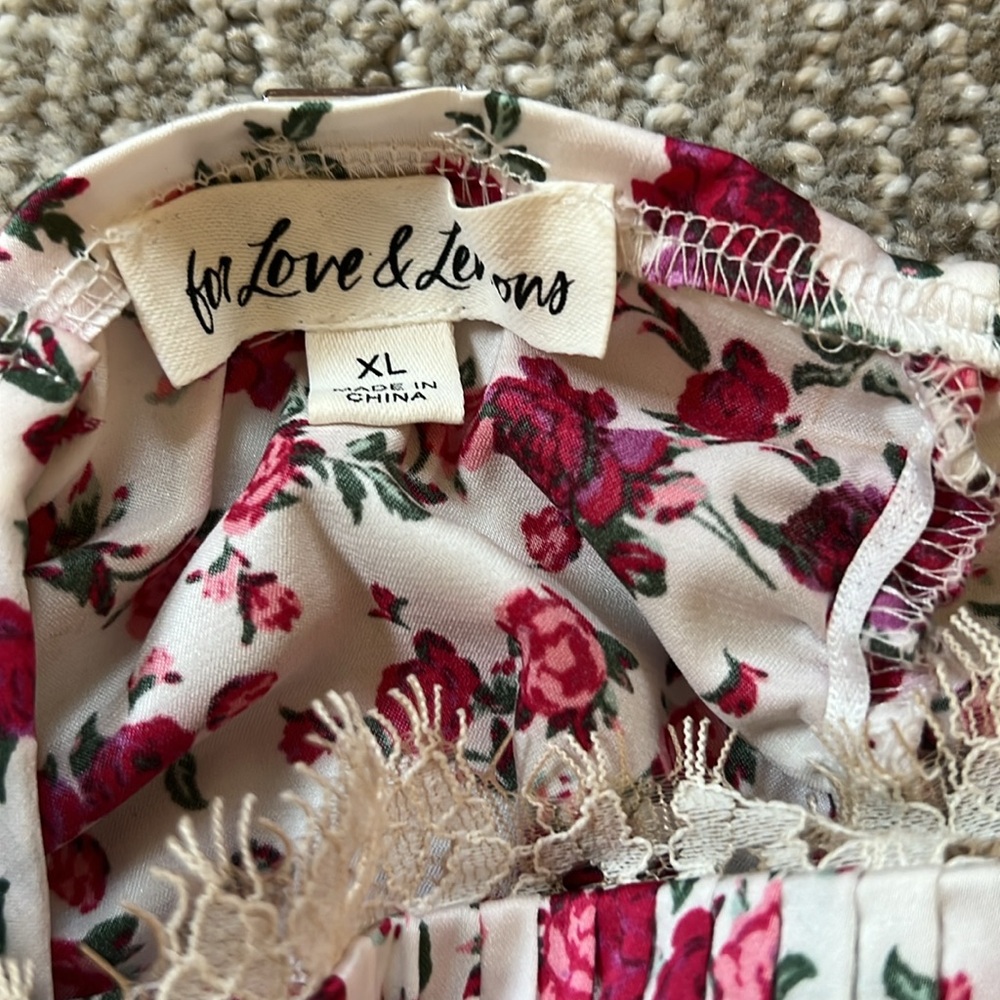 For Love and Lemons Melrose Sz XL. Worn once, excellent pre owned condition. - Picture 6 of 10